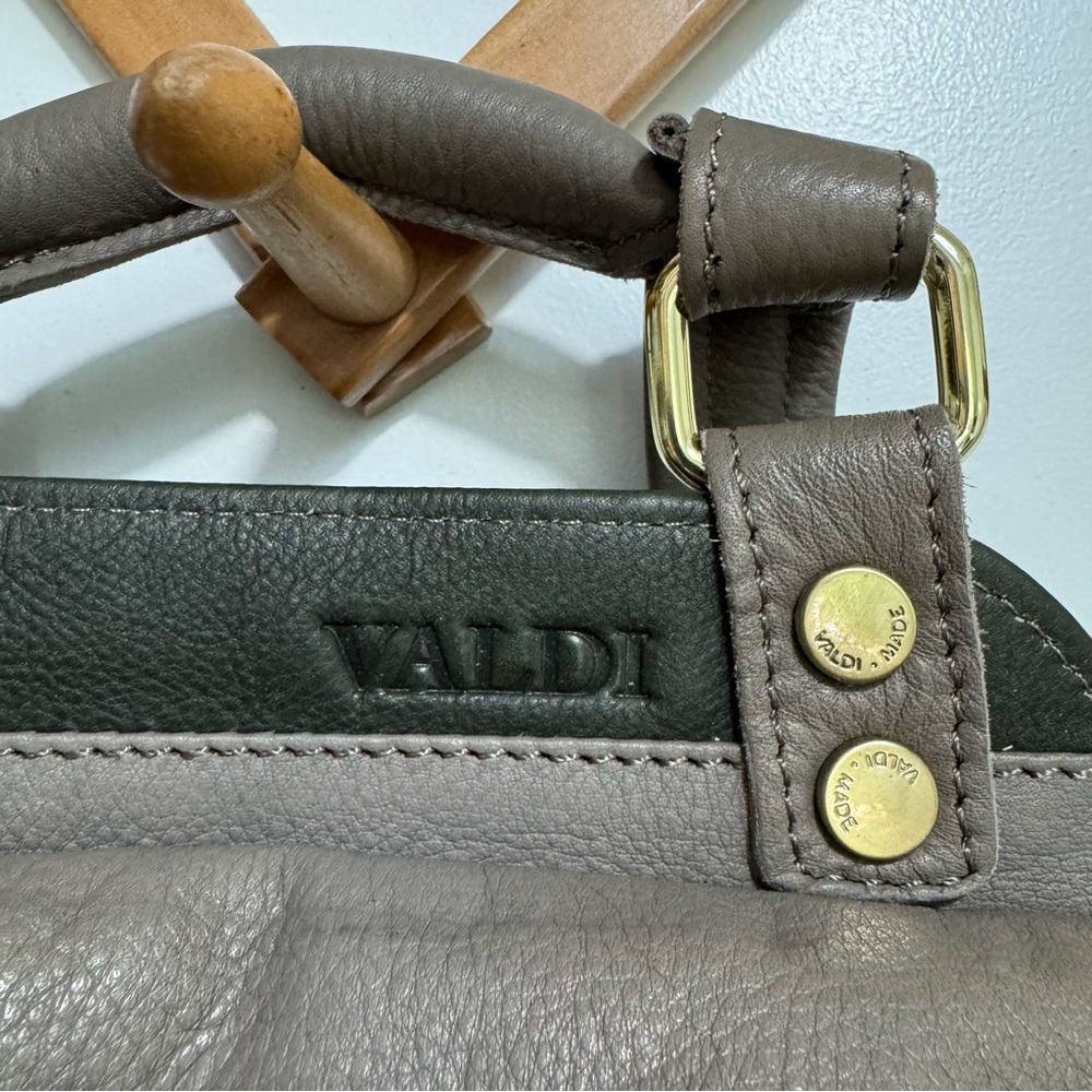 Valdi Leather Backpack - Picture 4 of 9